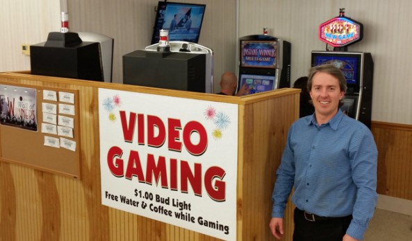 Live Illinois Video Gaming at Family Beer & Liquor!